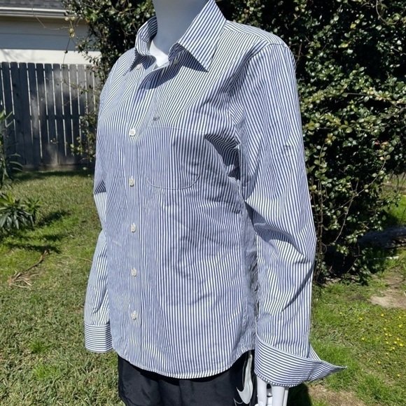 Abercrombie & Fitch Muscle Pin Stripe Button Shirt - Picture 5 of 10